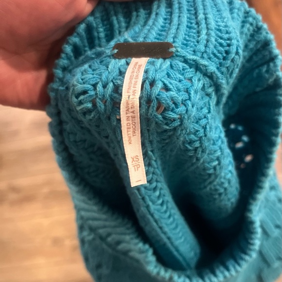 Free people blue teal knit top sweater xs - Picture 3 of 3